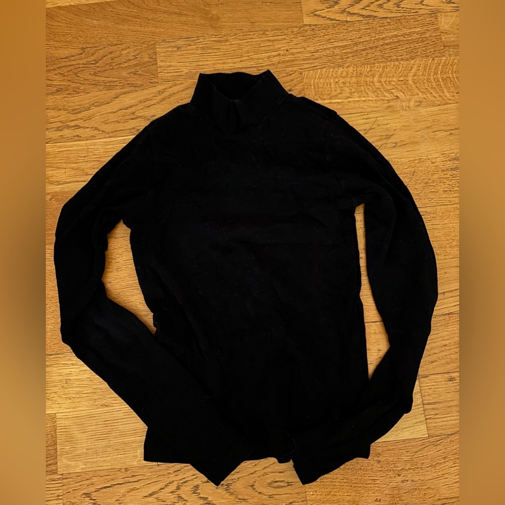 Brandy Melville long sleeve turtleneck, black